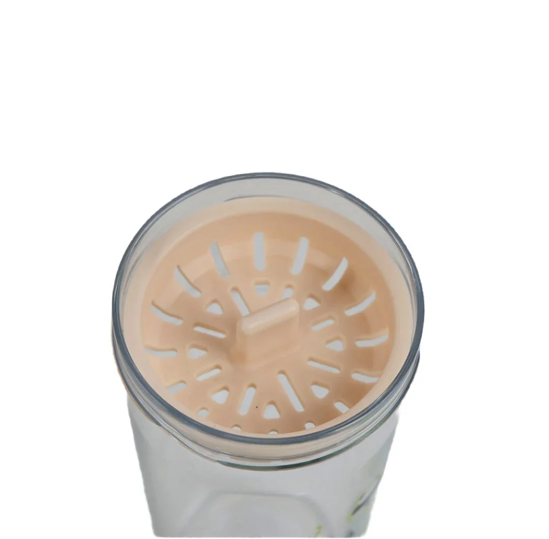 مطارة ماء للاطفال بتصميم الباندا مع حزام حمل - 460 مل - Image 4