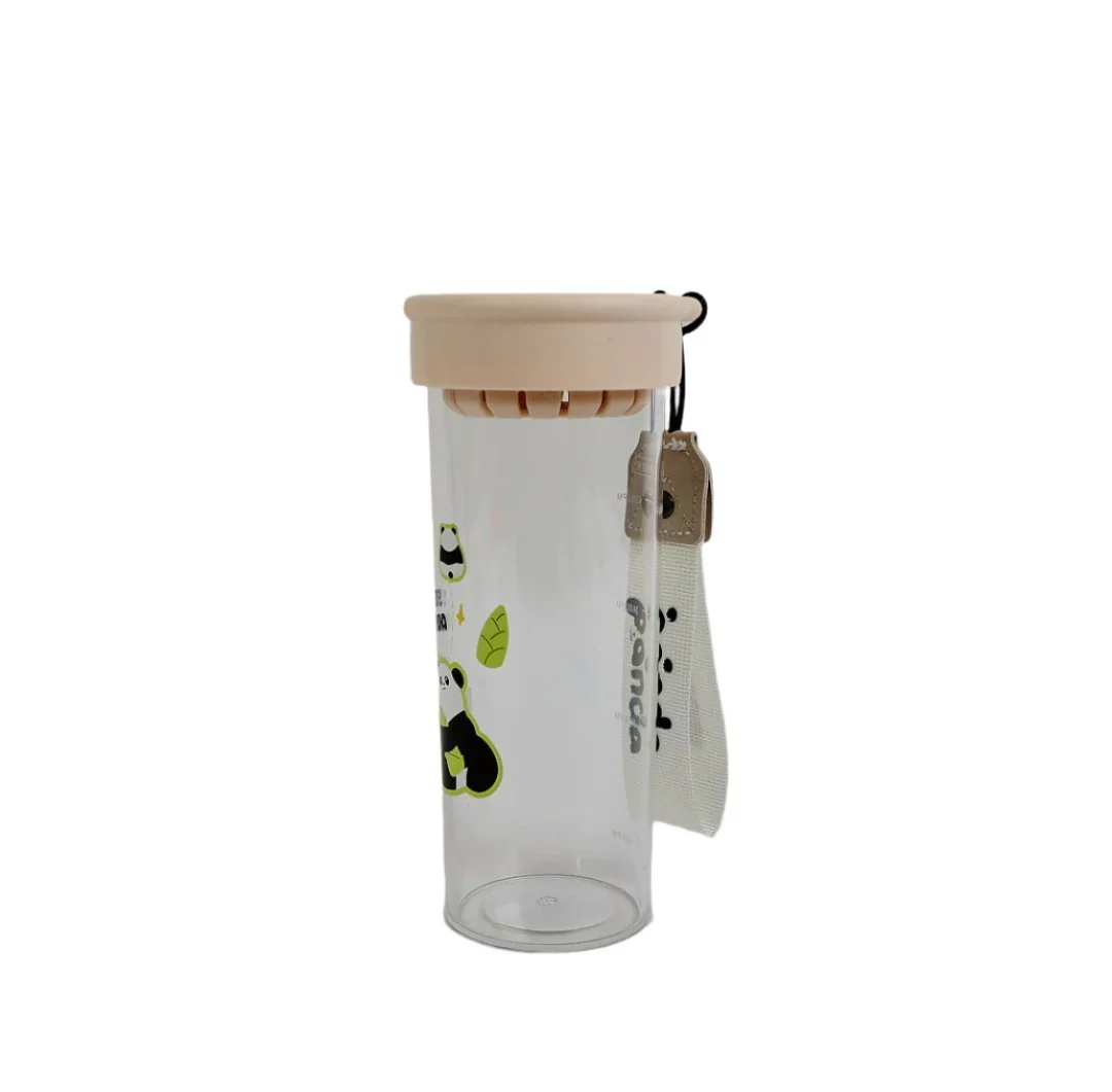 مطارة ماء للاطفال بتصميم الباندا مع حزام حمل - 460 مل - Image 5