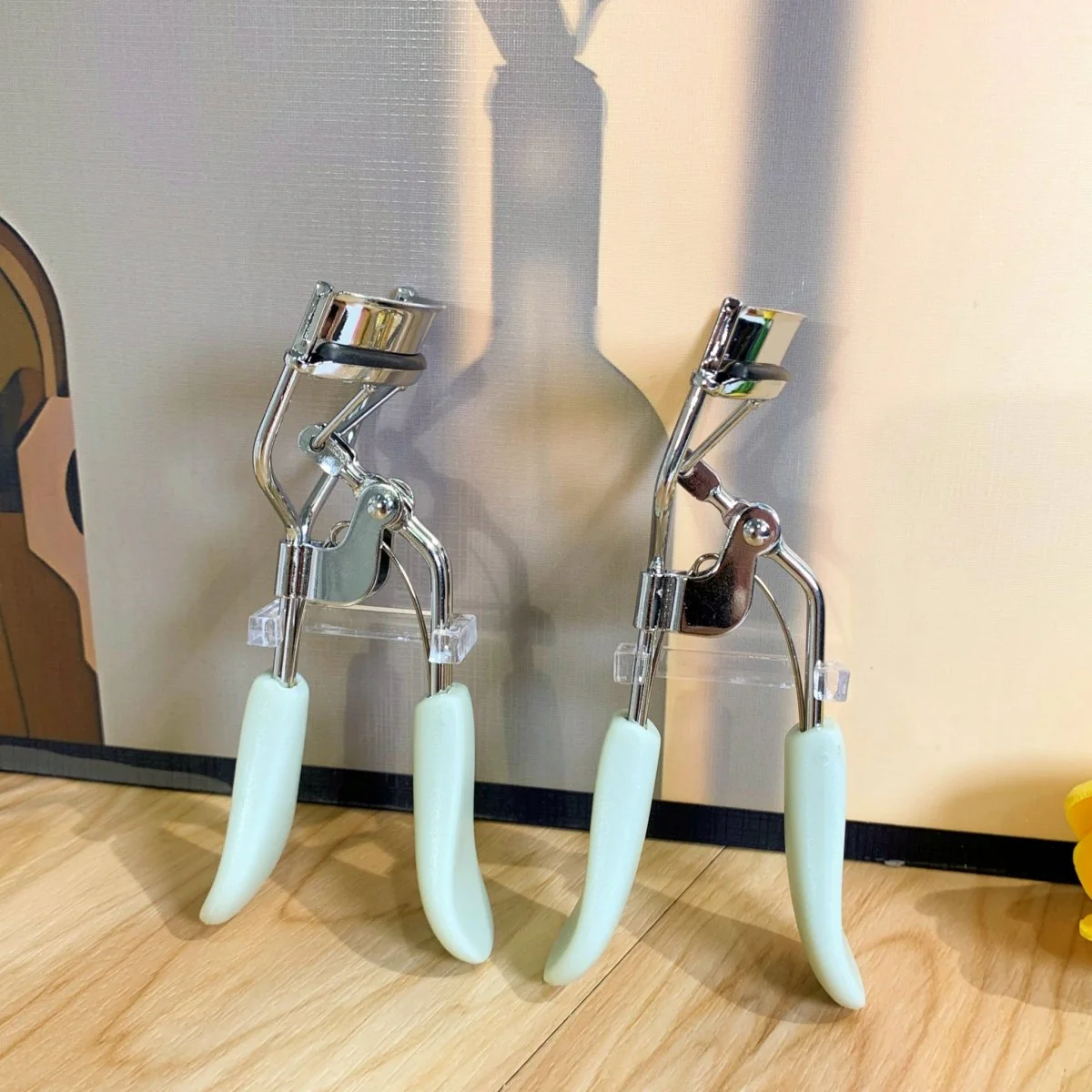 مكبّس رموش فاخر - تصميم أنيق - Image 3